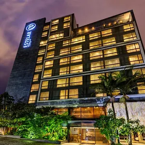 Hotel Estelar Parque De La 93